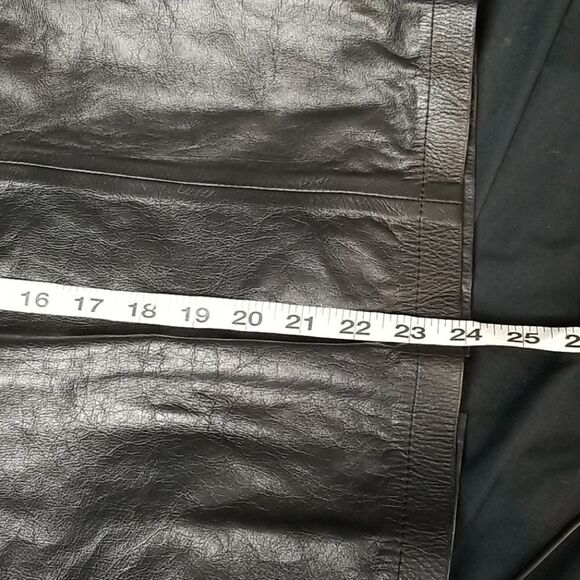 AMATI..Vintage leather pencil style skirt - Picture 10 of 10